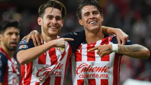 Canelo Angulo le dio la ventaja a las Chivas en el último suspiro