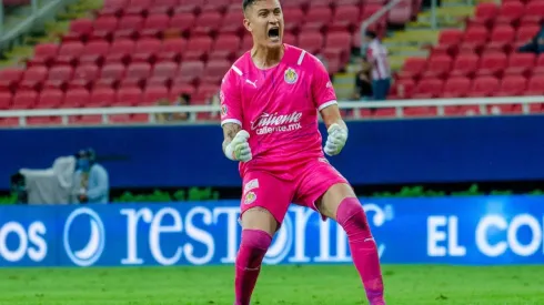 Raúl Gudiño fue el guardián de Chivas en una noche que parecía ser olvidable