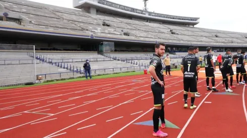 Jesús Angulo en un partido de Chivas