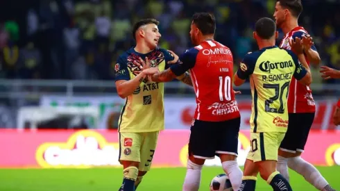 Jorge Sánchez tuvo un encontronazo con Cristian Calderón