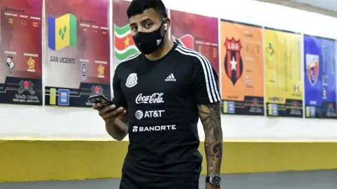 Alexis Vega en un partido con la Selección