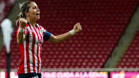 Alicia Cervantes en un partido con Chivas