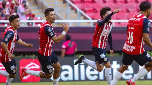 Chivas le da un respiro a Leaño