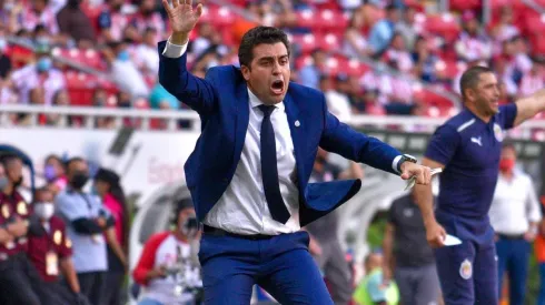 Cisneros le roba cámara a Michel Leaño