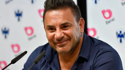 Mohamed: Dirigir a Chivas será un desafío