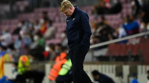 Ronald Koeman en un partido con el FC Barcelona