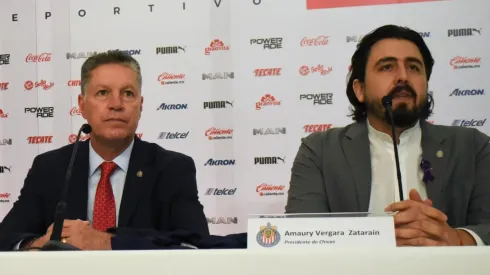 ¡Chivas se cae pedazos!