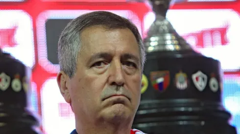 Jorge Vergara en una conferencia de Chivas