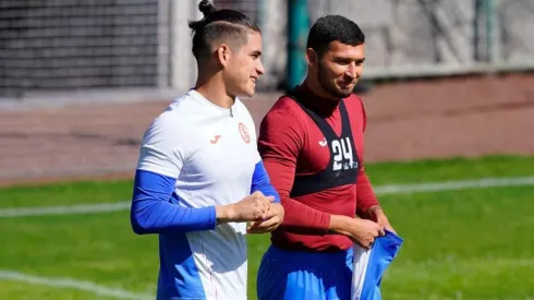 Alexis Peña no contempla una salida de Cruz Azul"