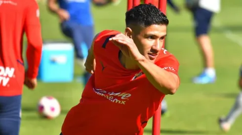 Uriel Antuna se reportó a la pretemporada de Chivas