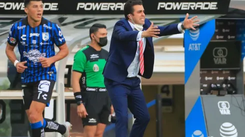 El entrenador sigue siendo el objetivo de todas las críticas