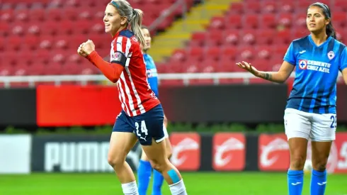 Alicia Cervantes guía a Chivas al triunfo sobre Cruz Azul