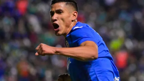 Uriel Antuna admite deuda con Chivas