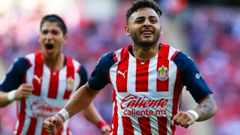 Alexis celebra un gol (GETTY)