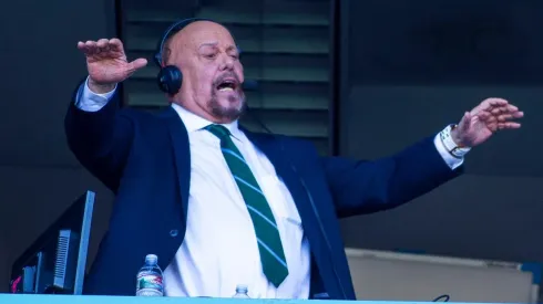 La narración más espectacular de Enrique Bermúdez en un título de Chivas