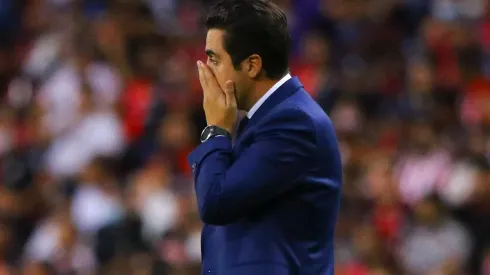 Marcelo Leaño toma medidas desesperadas en Chivas