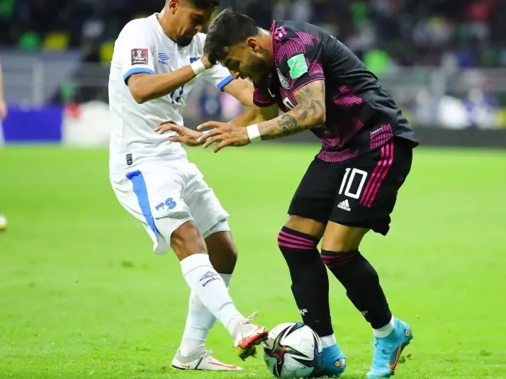 Alexis Vega trabaja contrarreloj en su sueño mundialista