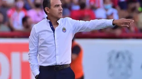 Ricardo Cadena cerró de forma perfecta la ronda eliminatoria y metió a Chivas en la reclasificación