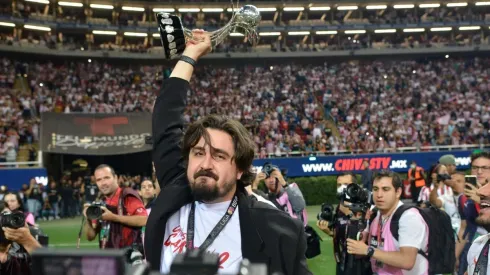 Amaury Vergara es castigado por la afición