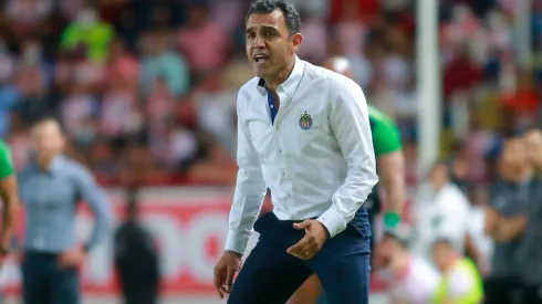 OFICIAL: Ricardo Cadena se queda en Chivas