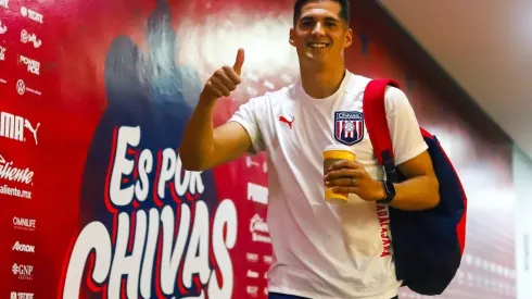 José González fue uno de los pocos que lució el kit de presentación del Tapatío