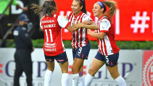 Chivas Femenil presenta un peculiar jersey alternativo