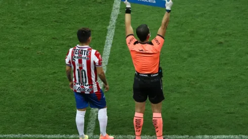 Javier Eduardo López se marcha finalmente de Chivas tras semanas de boicotear la negociación