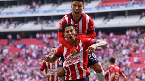Los millones que Chivas se ahorró al no fichar más delanteros