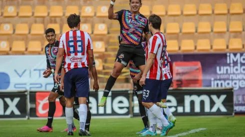 Alebrijes goleó al Tapatío con dos tantos de Armando González