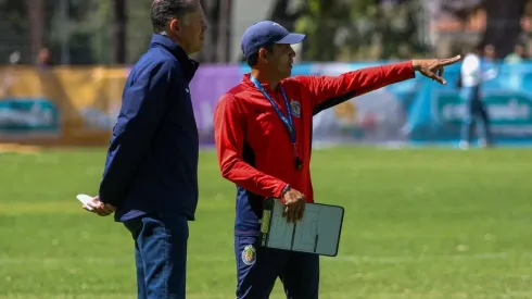 Ricardo Cadena pudiera marcharse de Chivas junto con Ricardo Peláez