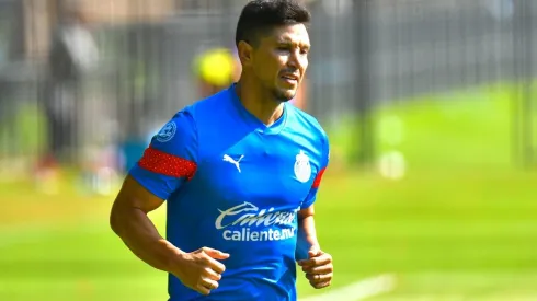 Jesús Molina con directiva de América