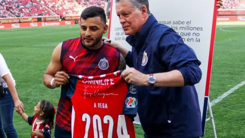 Alexis Vega reaccionó de forma sentimental a la salida de Ricardo Peláez