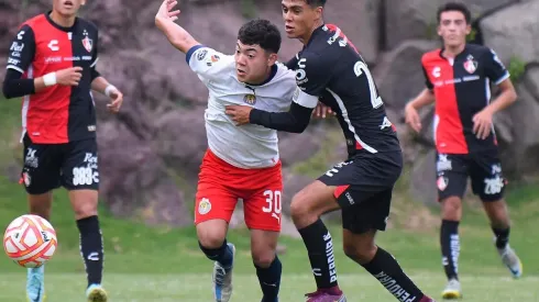 La versión Sub16 de las Chivas llega a la Liguilla tras imponerse al Atlas en el Clásico Tapatío de la Jornada 18