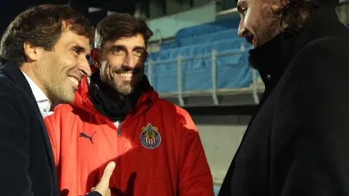 Raúl compartió en el entrenamiento con el técnico Paunović y el presidente Amaury Vergara