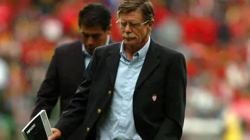 Westerhof revela falta de preparación en Chivas