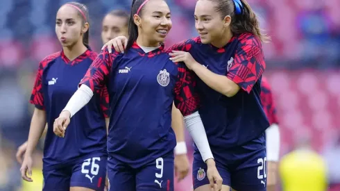 Gaby Valenzuela anotó un gol y Luisa de Alba marcó un doblete para vencer a Santos Laguna