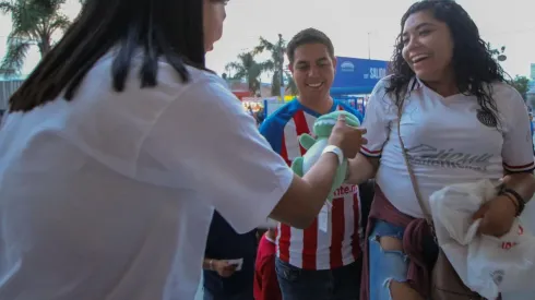 Lleva un juguete que no use batería, ni sea bélico y entrégalo en los accesos del Estadio Jalisco