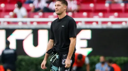 ¿Cuánto le pagaría Chivas a Santiago Ormeño si decide quedarse sin jugar el resto de su contrato?