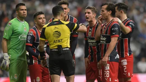 Noticias de Chivas hoy 11 de enero: Hierro está molesto por la salida de Ormeño; JJ Macías volverá hasta marzo; el jugador con el que Ormeño perdió su lugar en Guadalajara