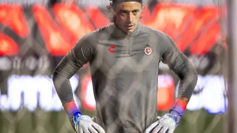Toño llegó a Tijuana y apareció como titular en el debut frente a Cruz Azul
