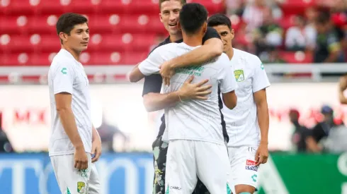 Santiago Ormeño tendría otro pretendiente en el mercado de pases para salir de Chivas