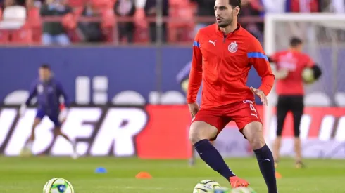 El defensor buscó incentivar a la afición y esta le replicó con cuestionamientos