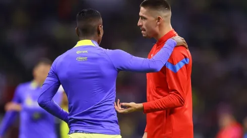 El club al que se quiere ir Santiago Ormeño, pero tendrá que seguir en Chivas el resto del Clausura 2023: ¡SE QUEDA!