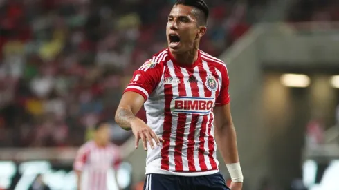 Reconoce Carlos Salcedo que tuvo conversaciones con Amaury Vergara para volver a Chivas ¡El refuerzo del futuro!