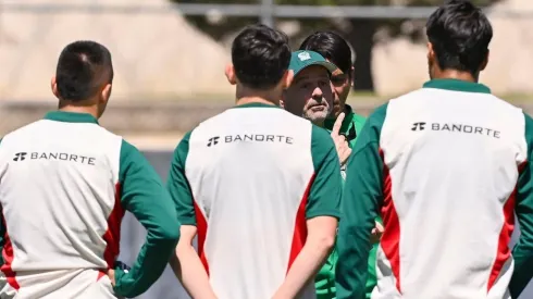 Los rojiblancos se reportaron a la concentración con el seleccionador Diego Cocca