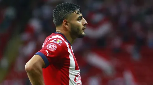 Se lanzan contra Alexis Vega por su respuesta a Giménez: ¡No le creen su amor por Chivas!