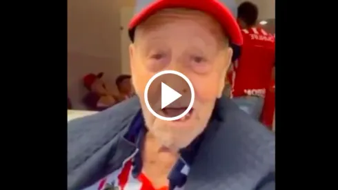 Amaury Vergara cumple sueño de abuelito de 103 años quiere ver a Chivas campeón en el Estadio Akron 
