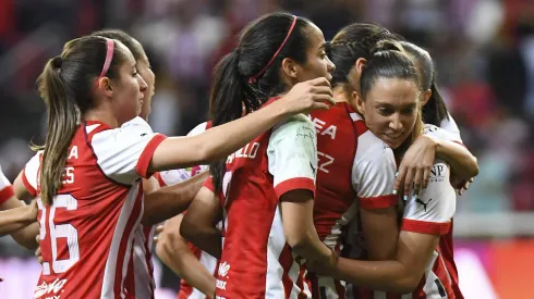 Noticias de Chivas hoy 8 de junio: Chávez habla de su fichaje; ¿el Pollo al Azul?; estrenan jersey