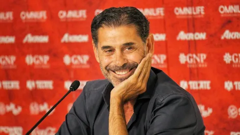 Fernando Hierro traería más fichajes.