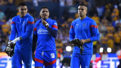 ¡URGENTE! Portero de Chivas puede salir de último momento para reforzar a este club